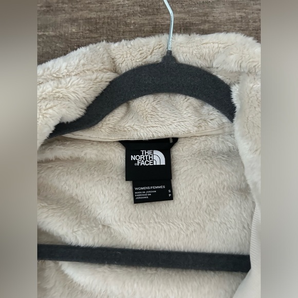 The north face jacket - Picture 2 of 4